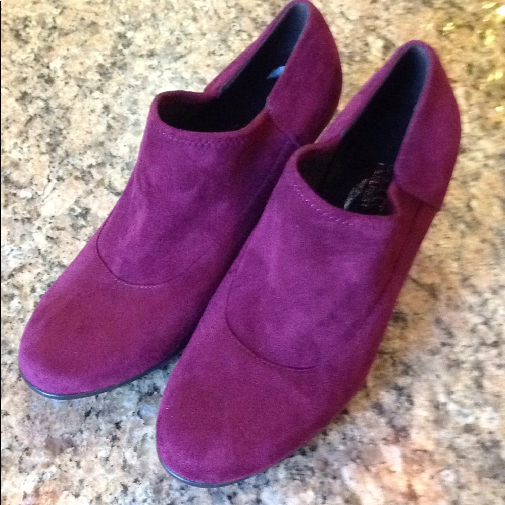 Aerosoles Suede Shoes